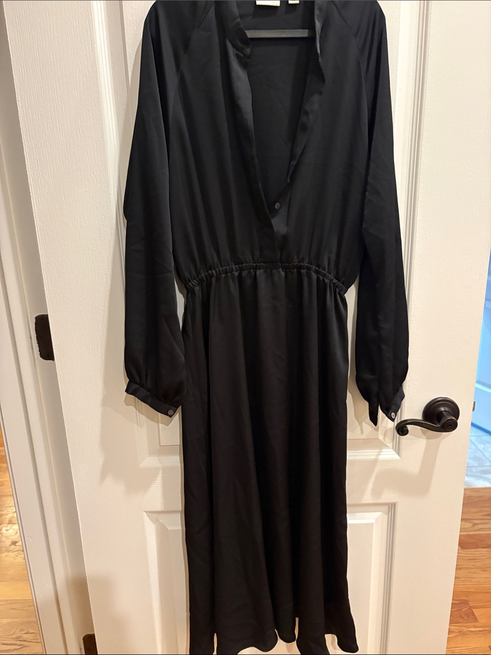 Babaton Black Long Sleeve V-Neck Midi Dress